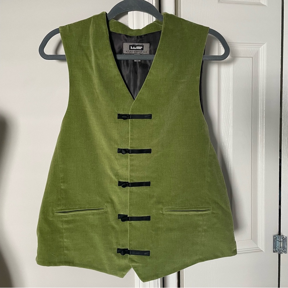 Wilke-Rodriguez green velvet vest with black accents size M